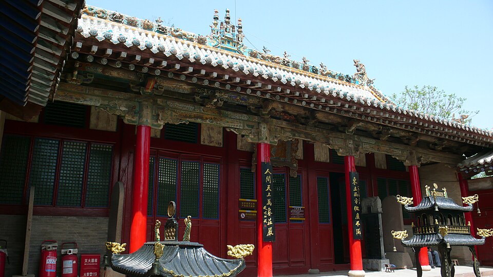 The main hall of Xiaoxitian in Xi County, Shanxi.